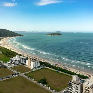 https://conforto-e-melhor-localizacao-ha-200m-da-praia-de-palmas.santa-catarina-brasil.com